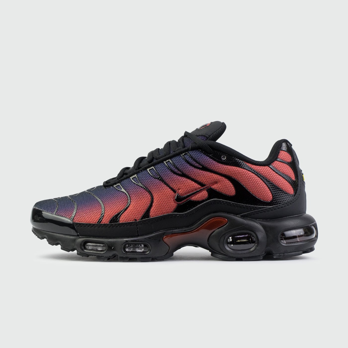 Nike Air Max Plus Tn Red Black Gradient KEDRED