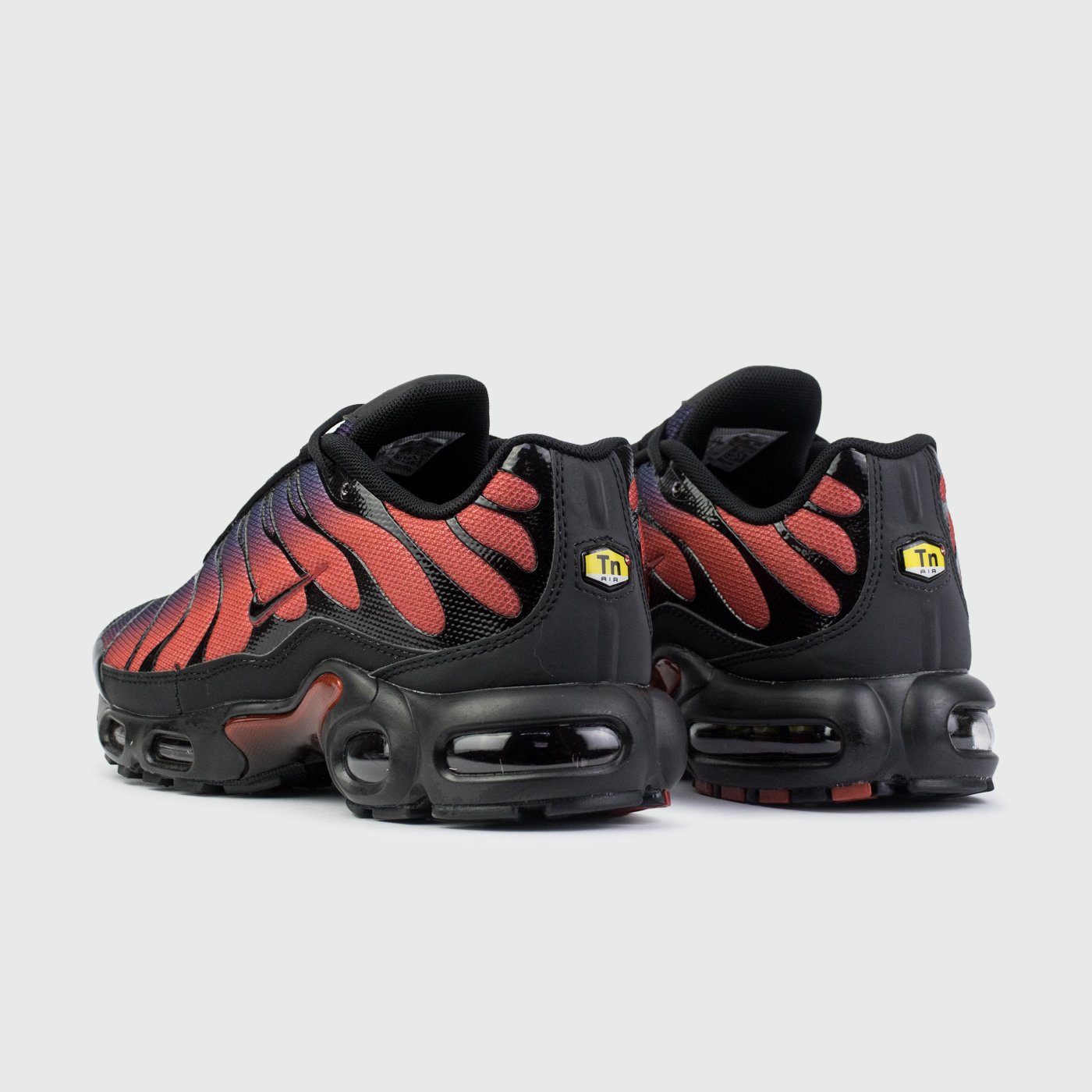 Nike Air Max Plus Tn Red Black Gradient KEDRED