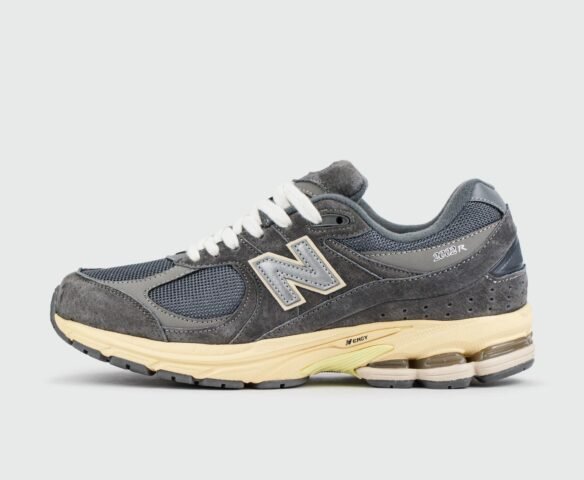 New Balance 2002R Grey New Balance 2002R Grey