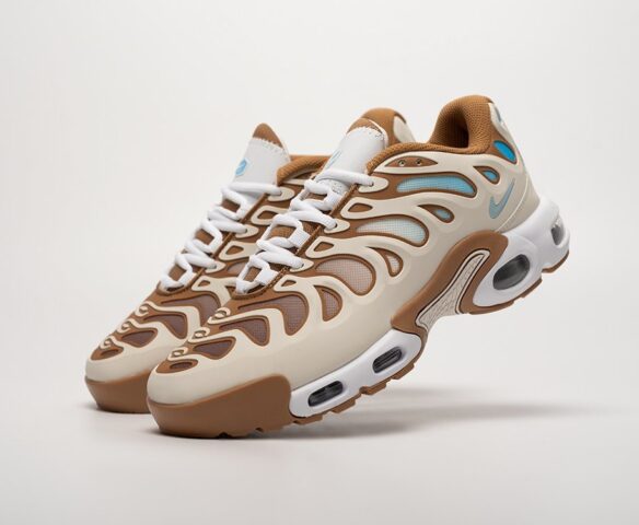 Nike Air Max Plus Drift TB5