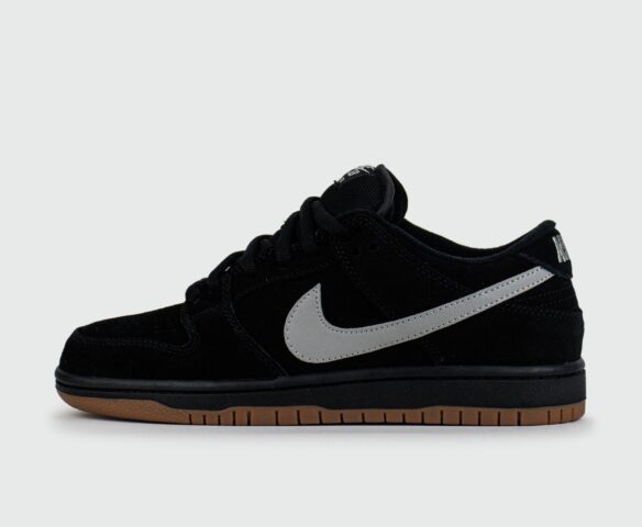 Nike Dunk Low SB Black / Gum Ftwr. New Nike Dunk Low SB Black / Gum Ftwr. New
